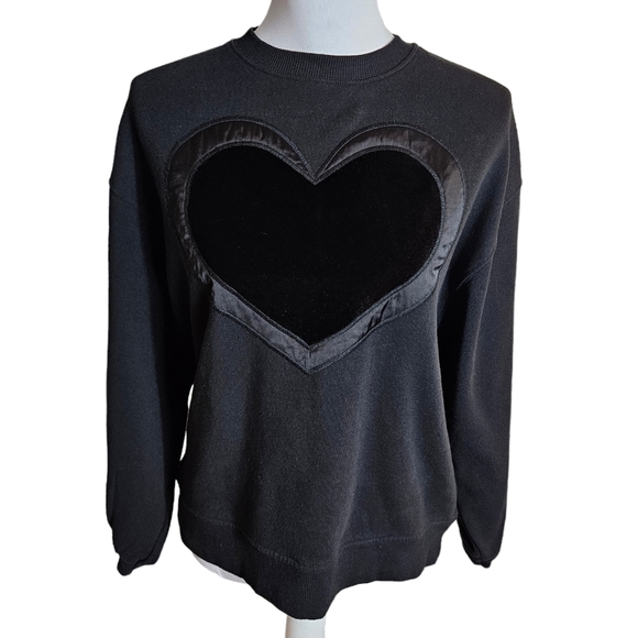 Zara Teen Black Velvet Heart Sweatshirt Size 13-14 Fleece Crewneck Sweater - Picture 1 of 11